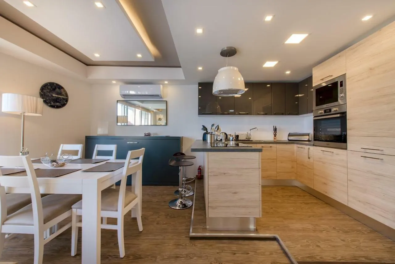 Stylish Seaview Apartment In A Prime Location Sliema 0*,  Malta